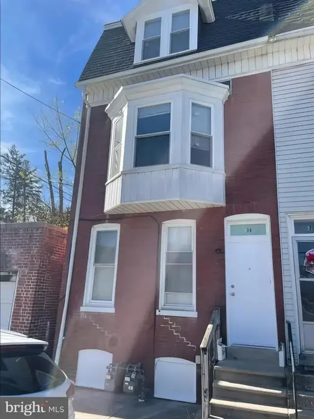 736 S Pershing Ave, York