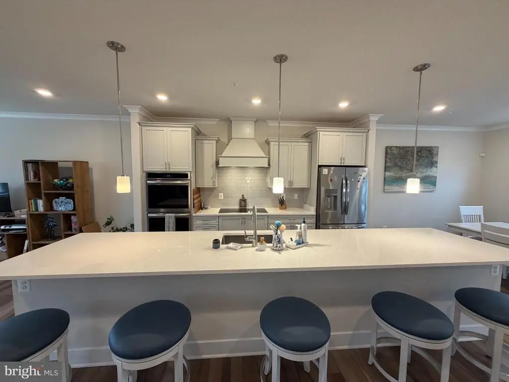 12441 Oak Leaf Ln #2, Berlin