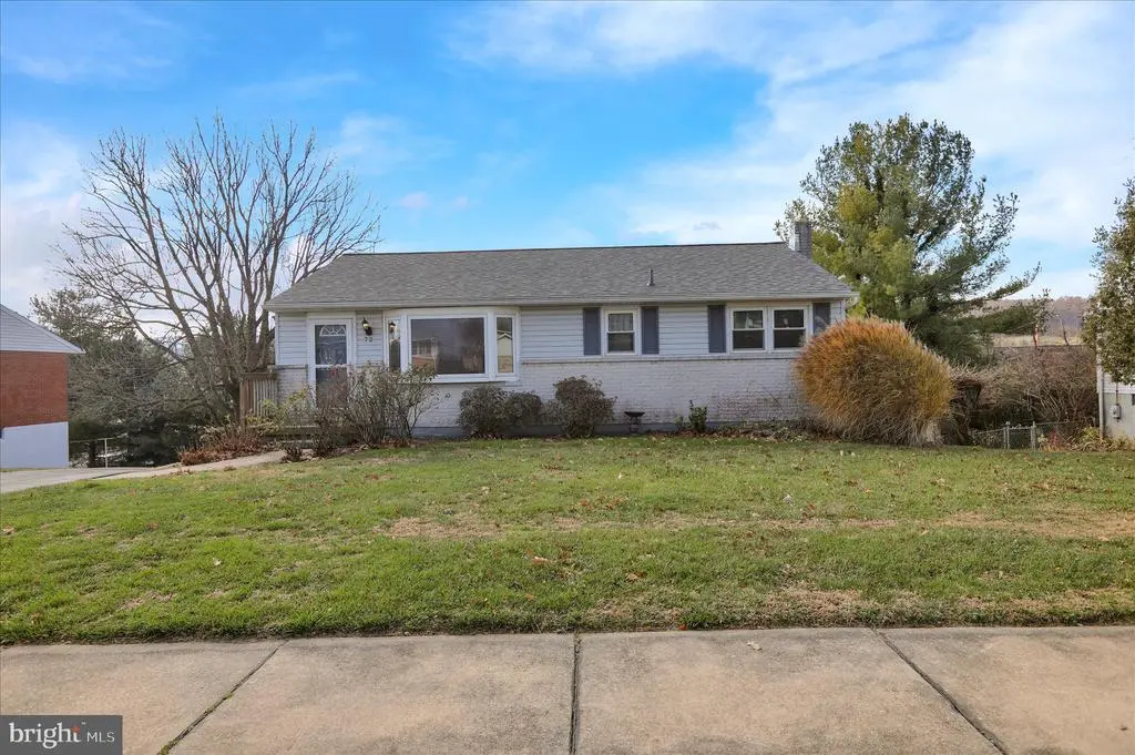 72 Mountain Blvd, WERNERSVILLE