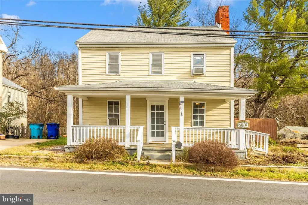 230 Knoxville Rd, Knoxville