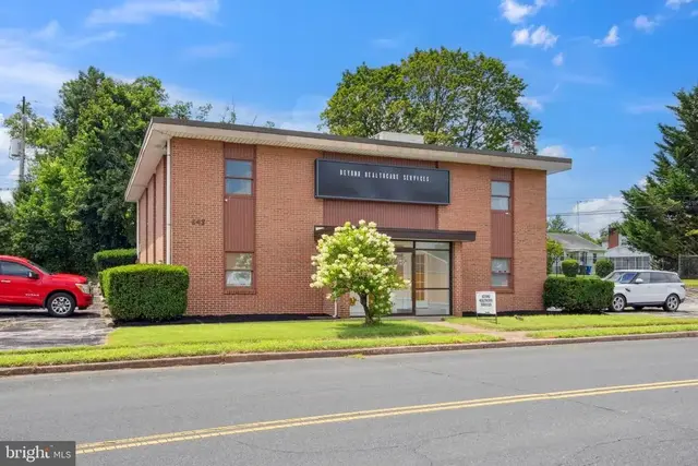 645 E 1st St, Hagerstown