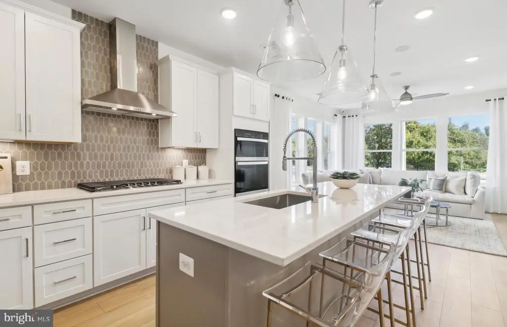 16104 Frederick Rd, ROCKVILLE