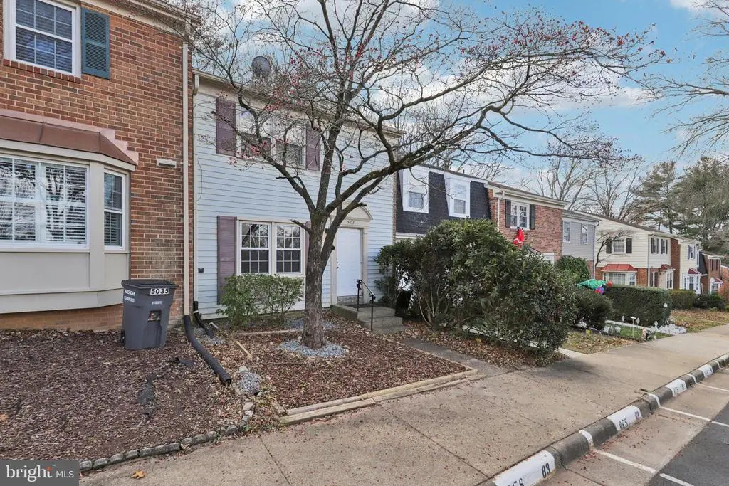 5037 Head Ct, FAIRFAX