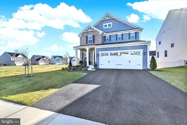 839 Leni Way, Aberdeen
