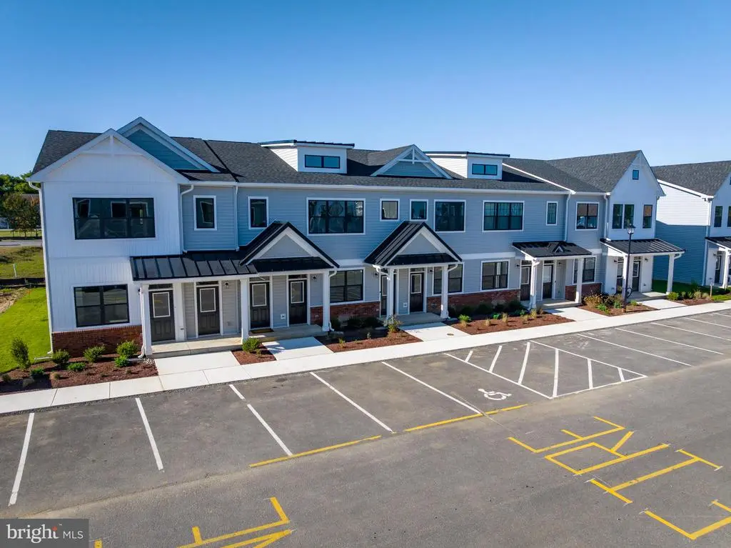 2105 Emden Ln #310, Lewes