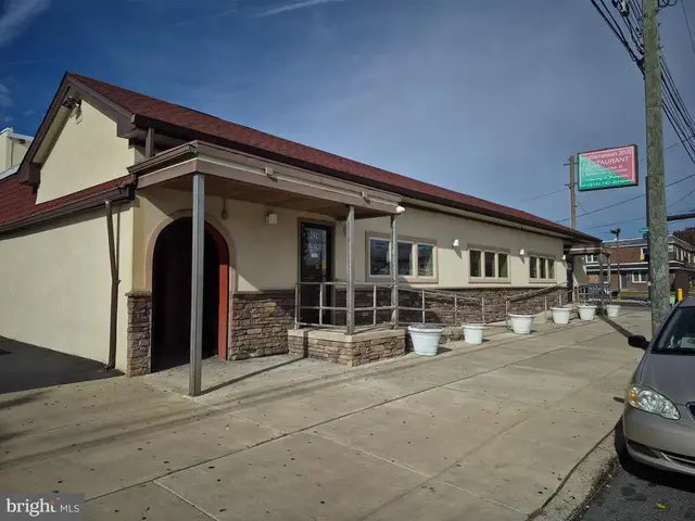 8034 Bustleton Ave, Philadelphia
