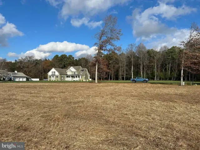 16551 Retreat Cir, Milford