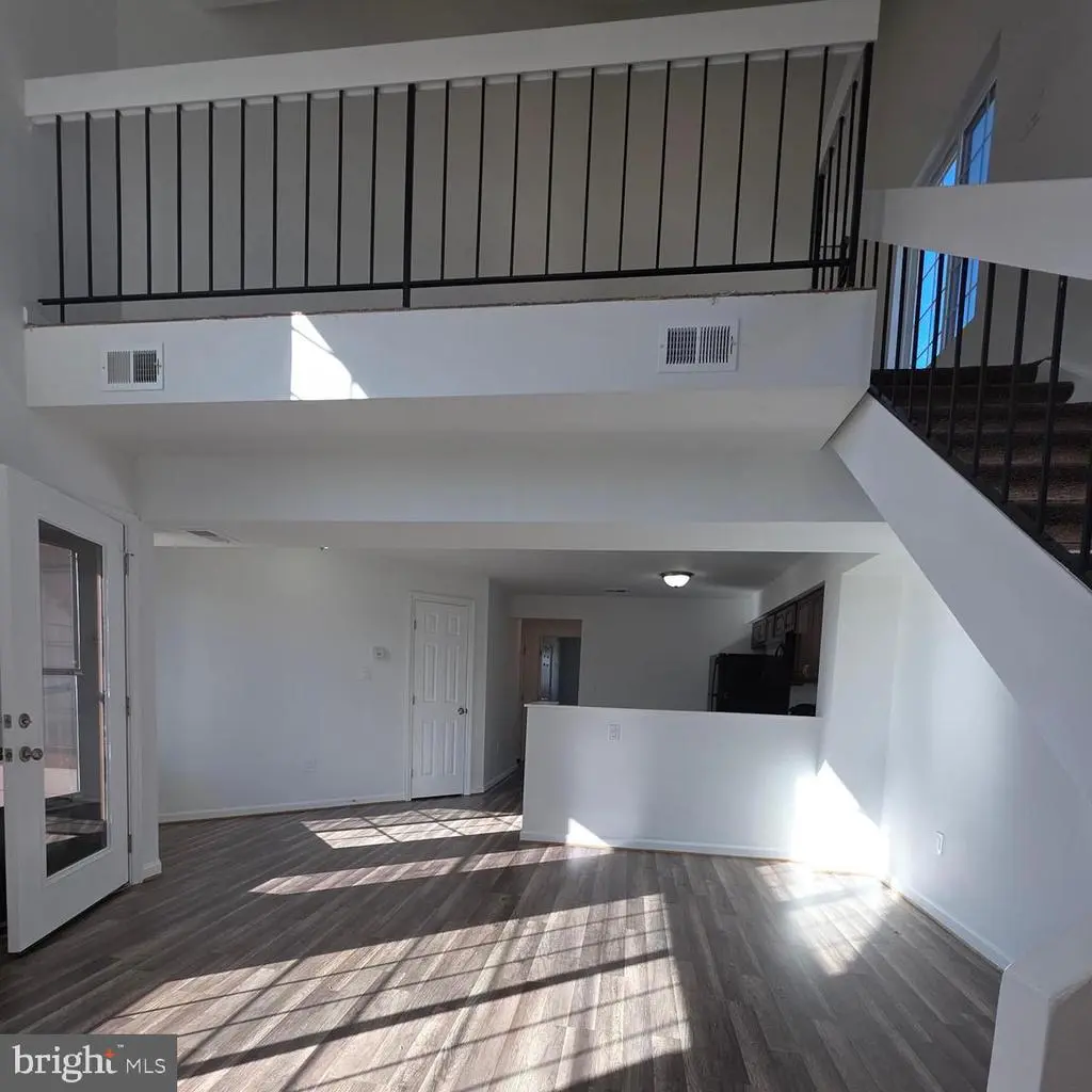 14021-e Justin Way #23-e, Laurel