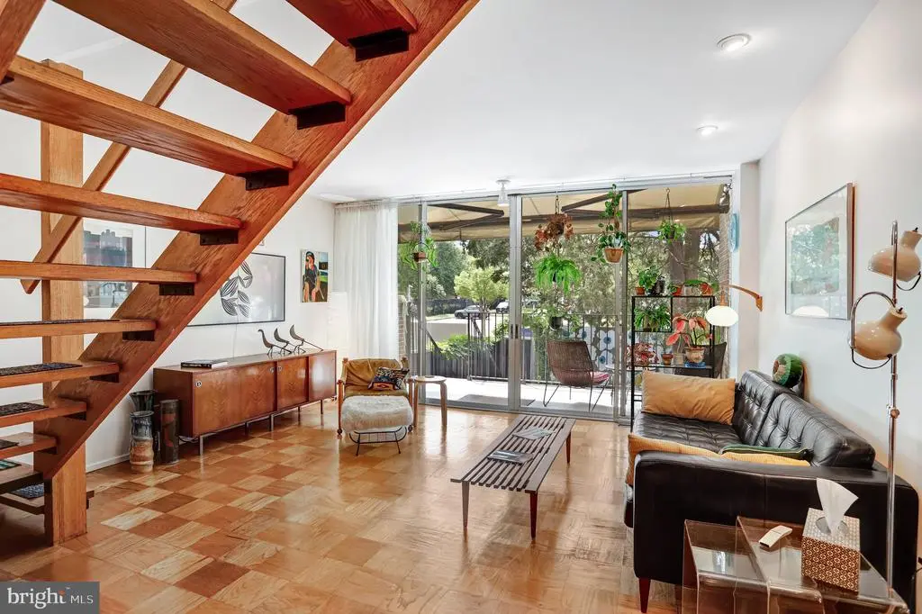 341 O St Sw, WASHINGTON