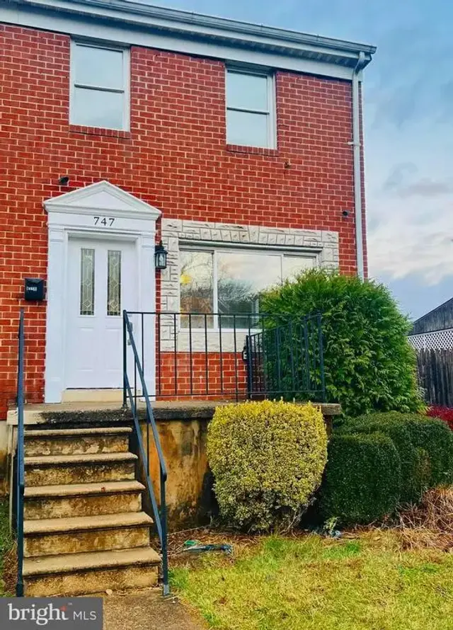 747 Seawall Road, Essex