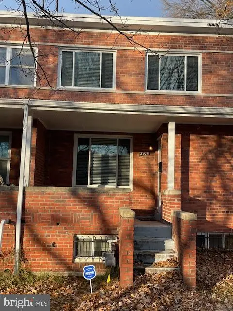 4710 8th St Ne, WASHINGTON