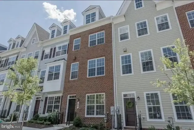 44 Linden Pl, Towson