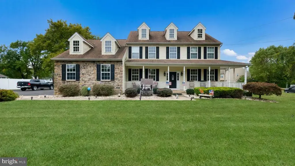 10 E Bristol Rd, WARMINSTER