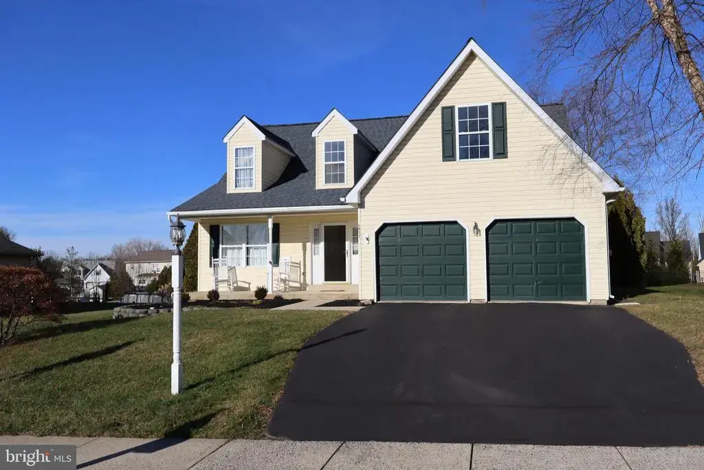 1033 Glen Manor Dr, QUAKERTOWN