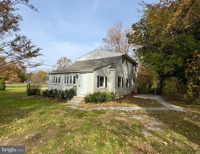 815 Seneca Park Rd, Middle River