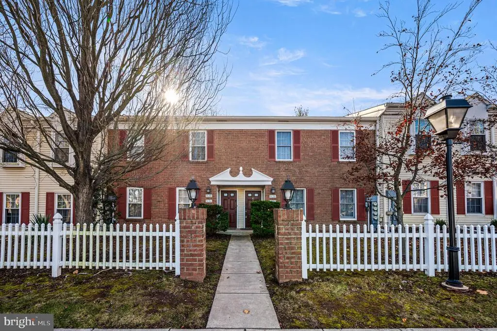 912b Stockton Ct, LANSDALE