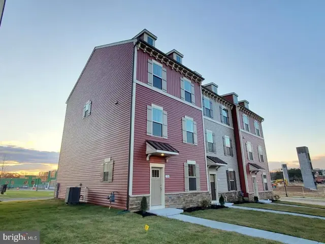 304 Faversham Pl, Frederick
