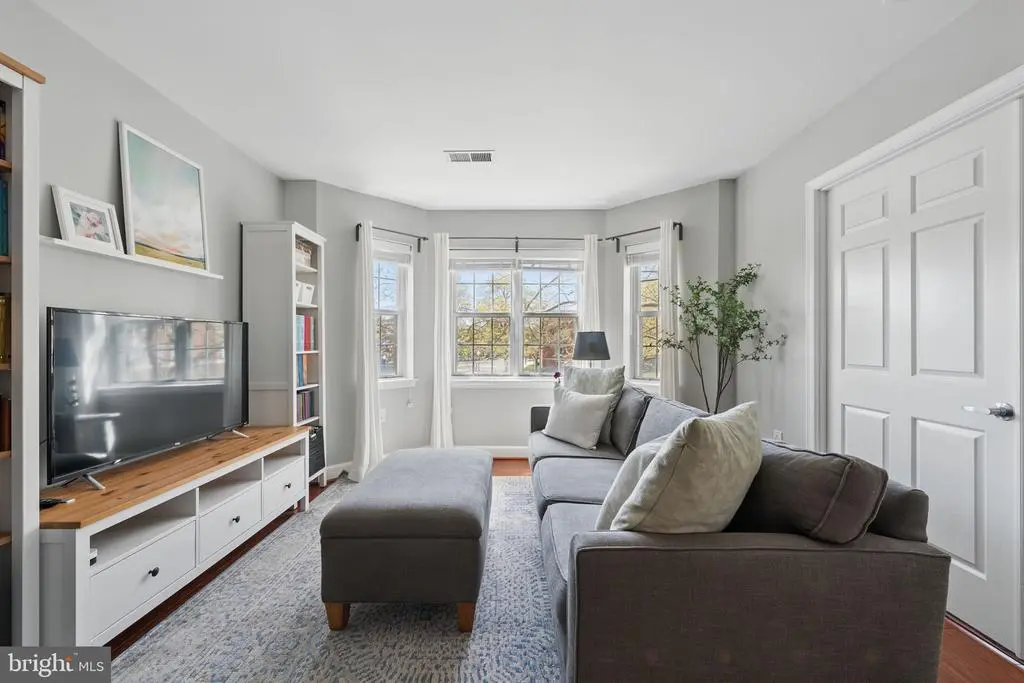 3611 38th St Nw #209, WASHINGTON