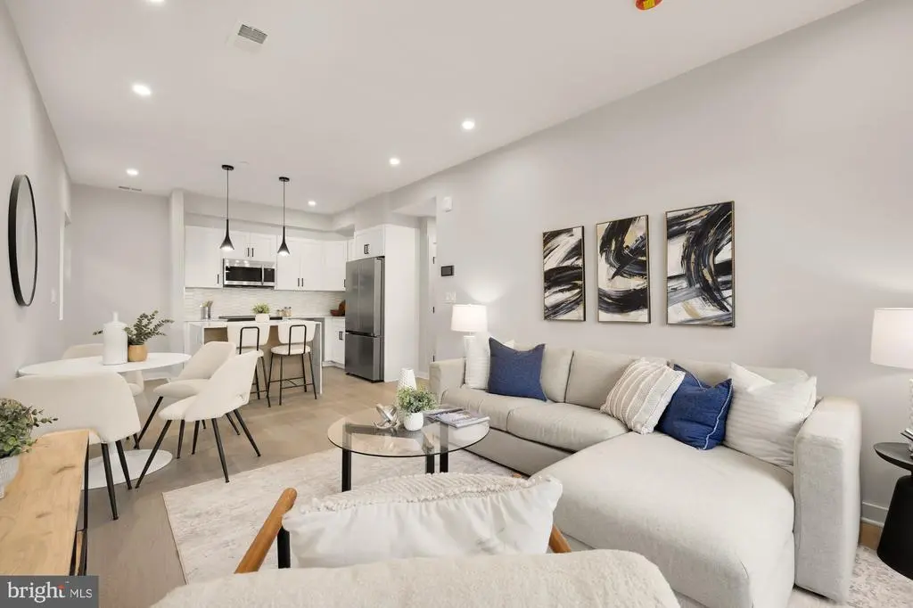 2606 41st St Nw #1, WASHINGTON