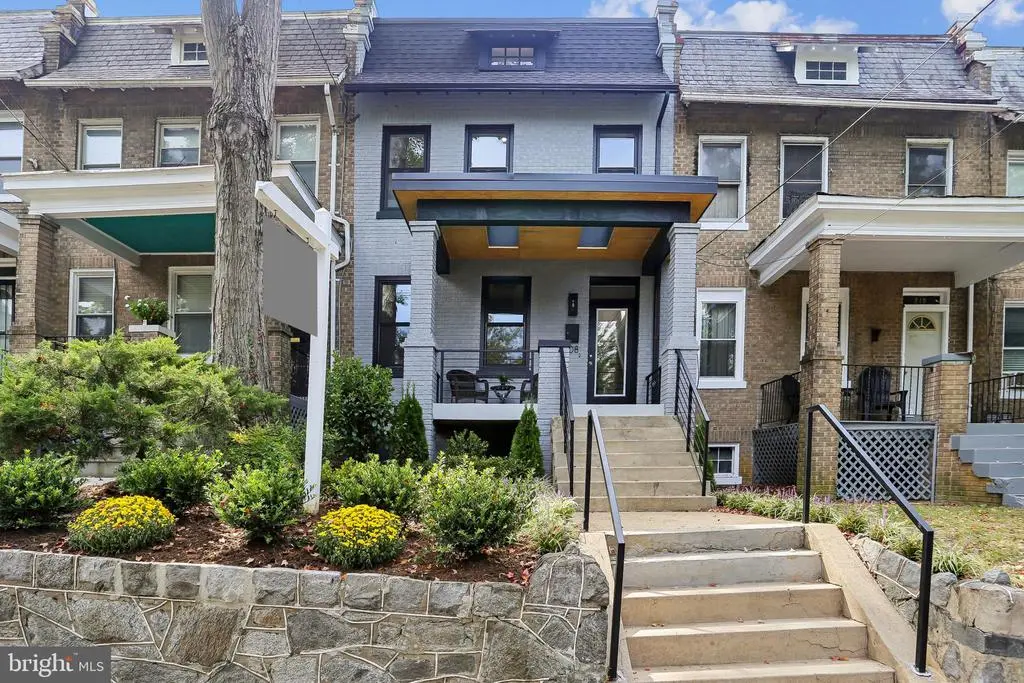 208 Webster St Nw, WASHINGTON