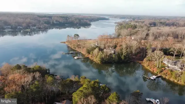22f-1-1 Oak Point Dr, Lancaster