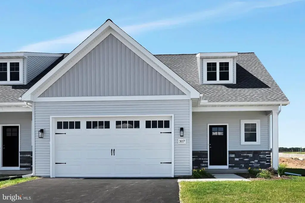 307 Ridgefield Dr, ELIZABETHTOWN