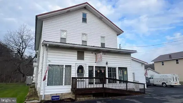 131 Main Street, Worthville