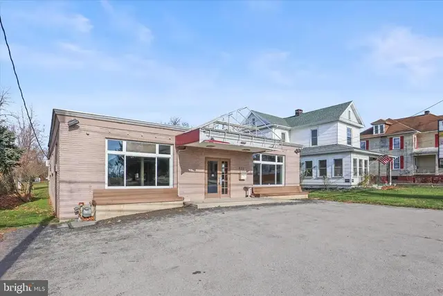 426 Lincolnway W, New Oxford