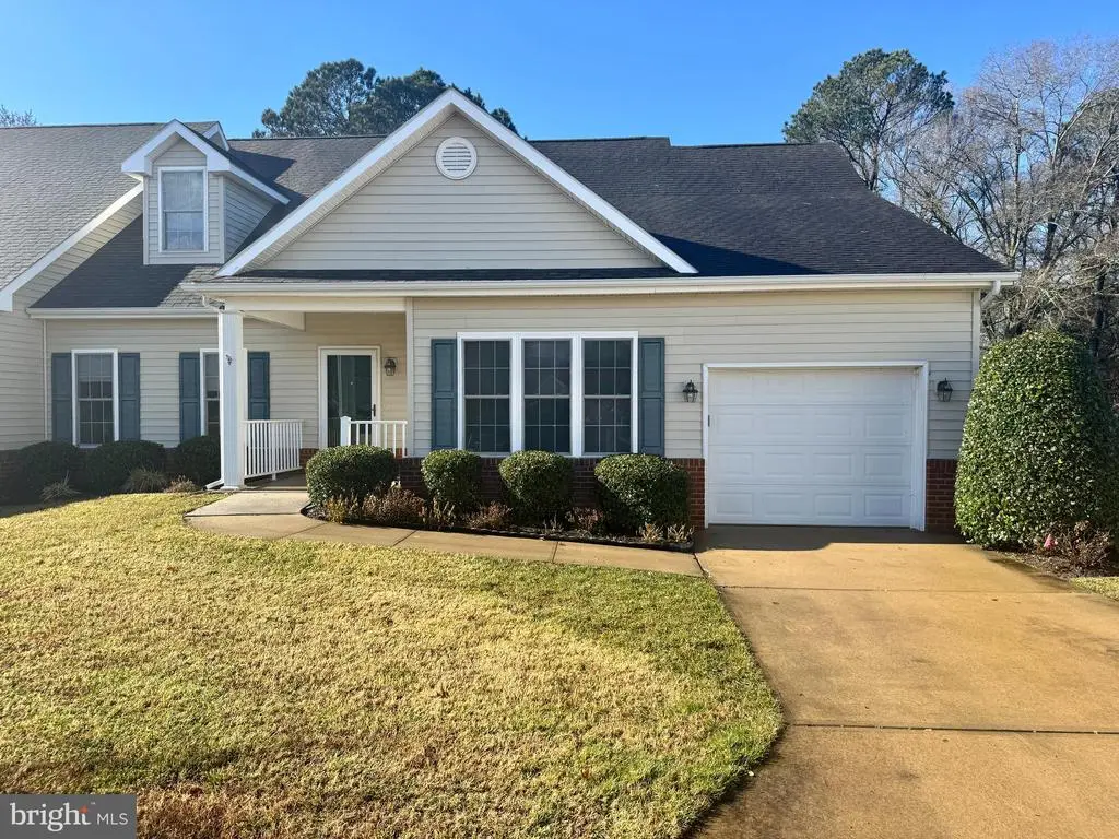 925 Winding Way, Salisbury