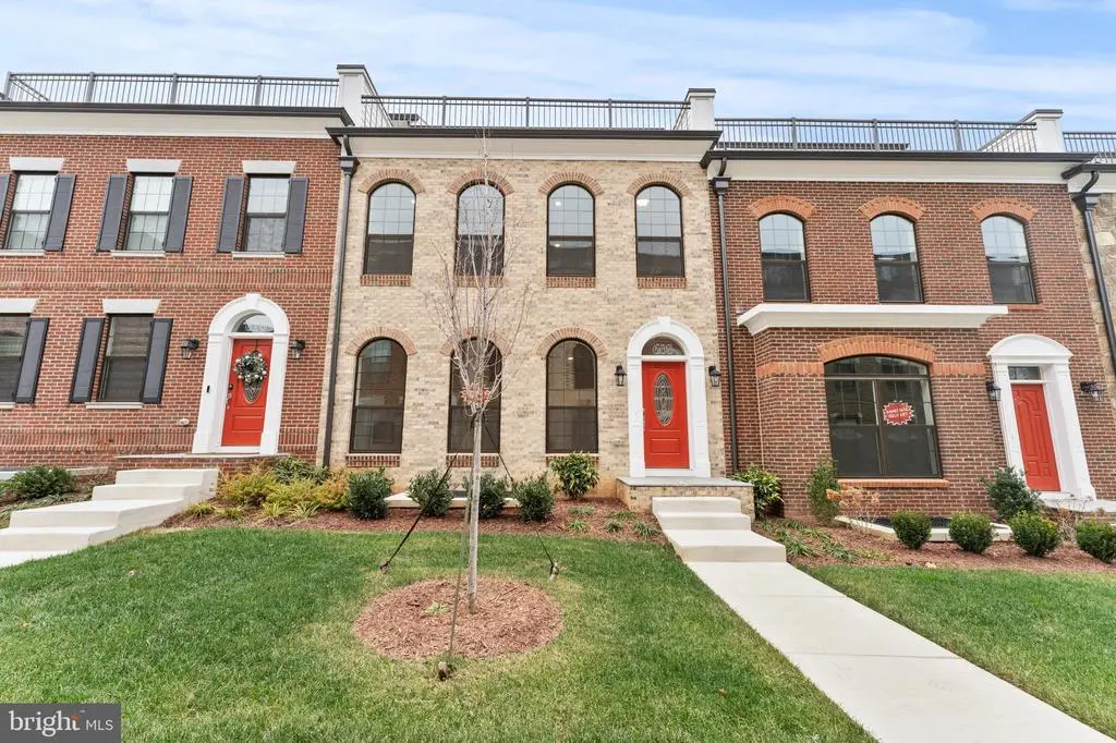 608 Catamaran Way, NATIONAL HARBOR