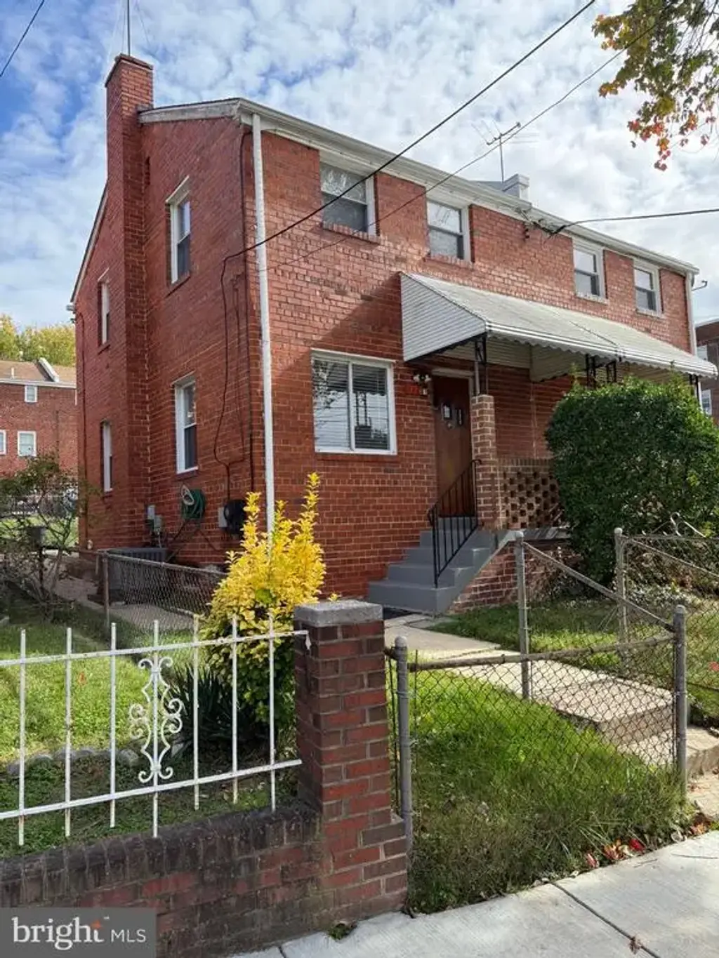 374 Chaplin St Se, WASHINGTON