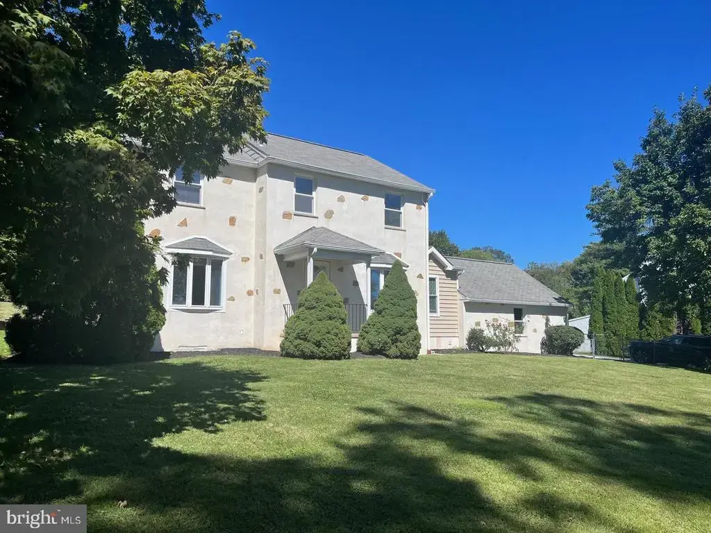 181 E Conestoga Rd, DEVON