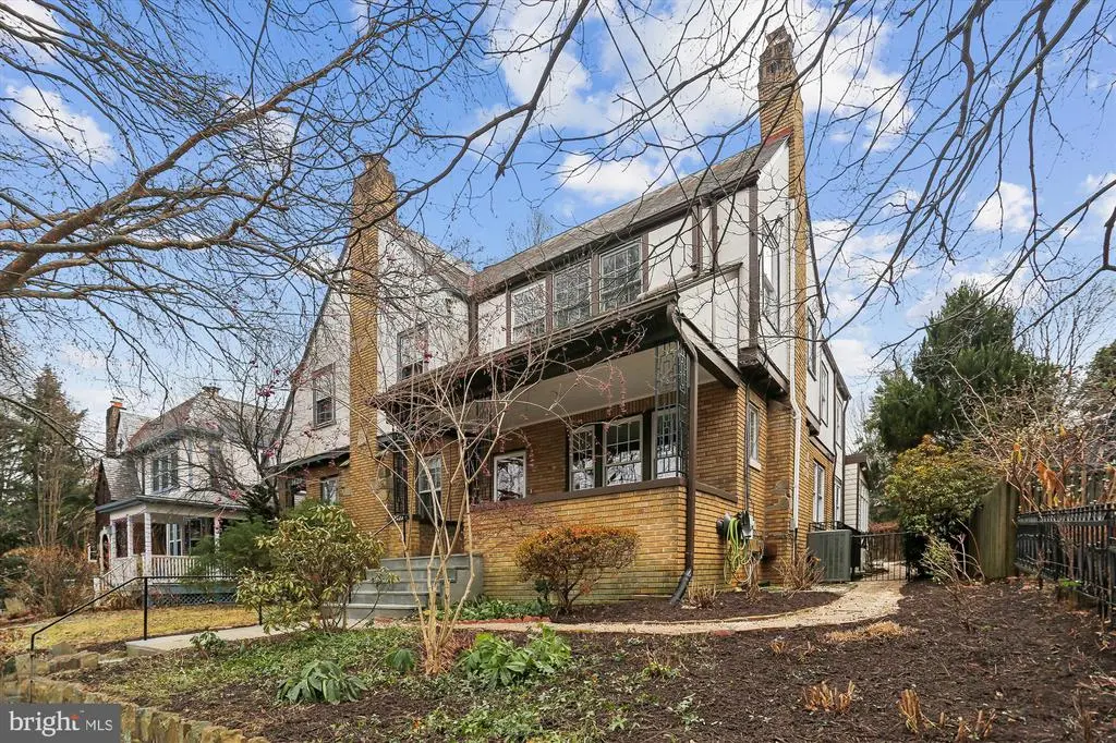 3622 Veazey St Nw, Washington