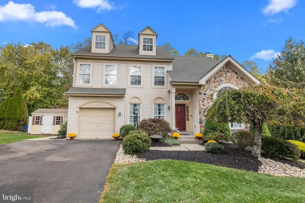 645 Fairhill Ave, LANGHORNE