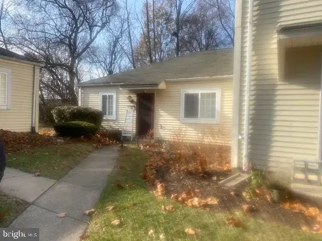 7 Stoney Point Ct, Germantown