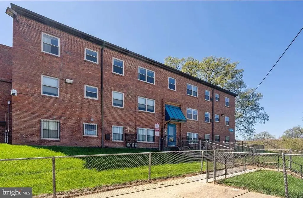 2655 Birney Pl Se #101, Washington