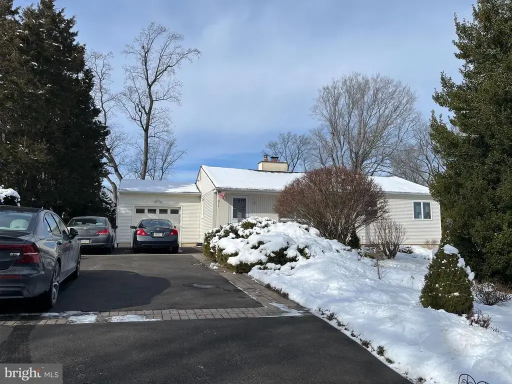 36 N Westview Ave, FEASTERVILLE TREVOSE