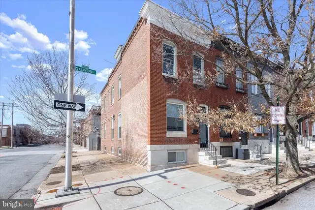 830 S Clinton St, Baltimore