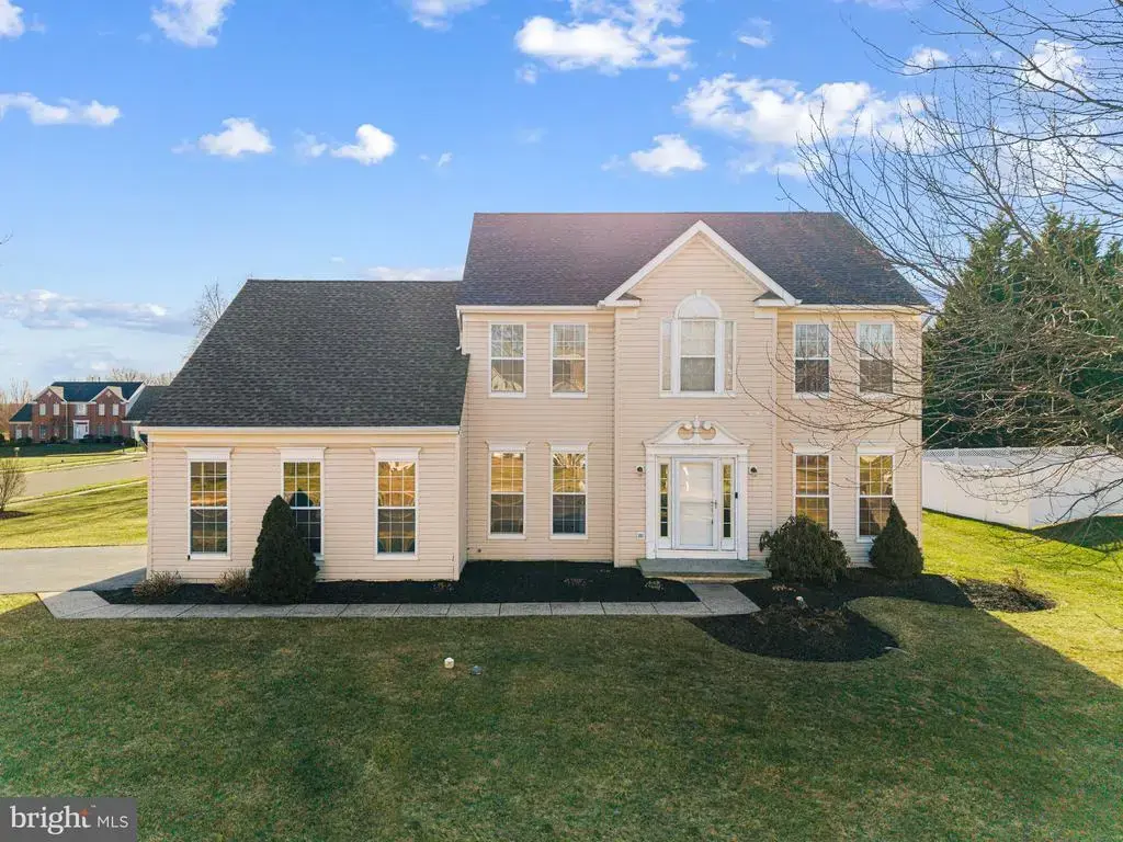 705 Matthew Dr, YARDLEY