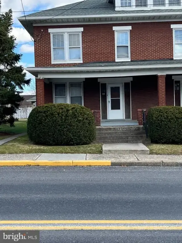 88 S Main St, Biglerville