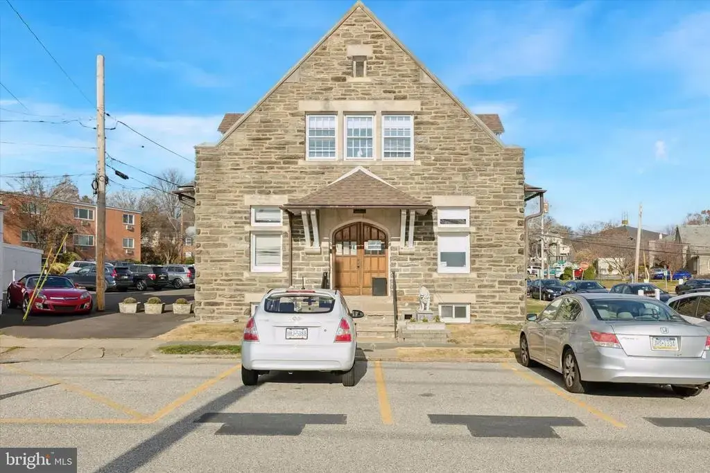 1 Roberts Ave, GLENSIDE