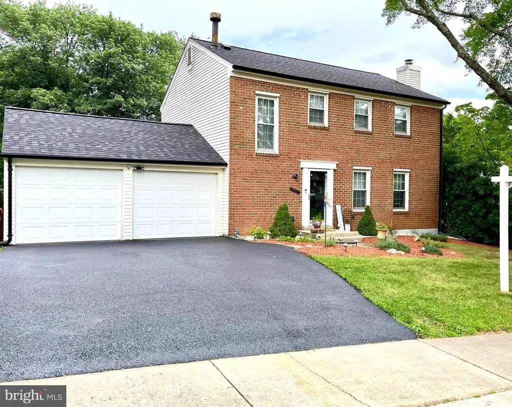 10417 Sweepstakes Rd, Damascus