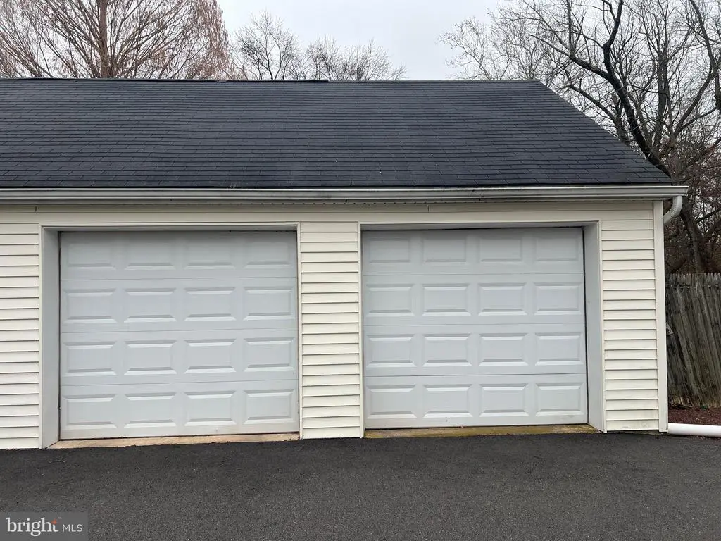 162 N 4th St, TELFORD