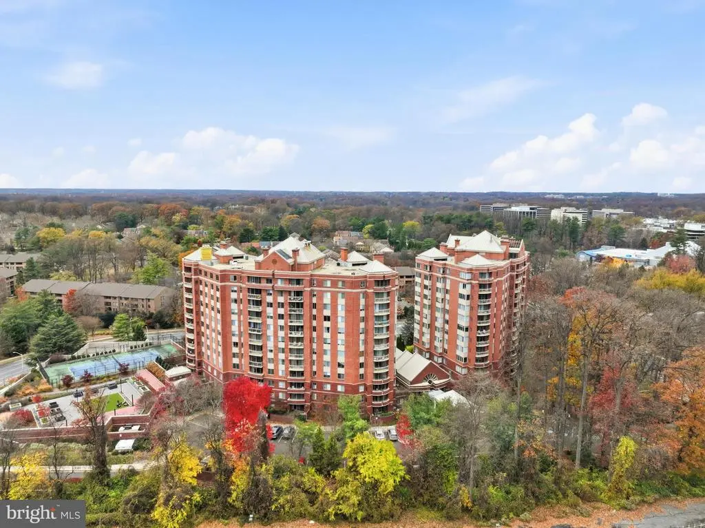 5802 Nicholson Ln, ROCKVILLE