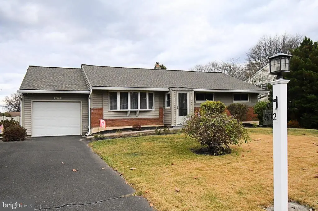 532 Sherwood Ln, HATBORO