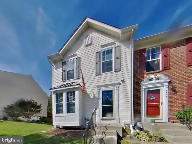 9851 Bayline Cir, Owings Mills