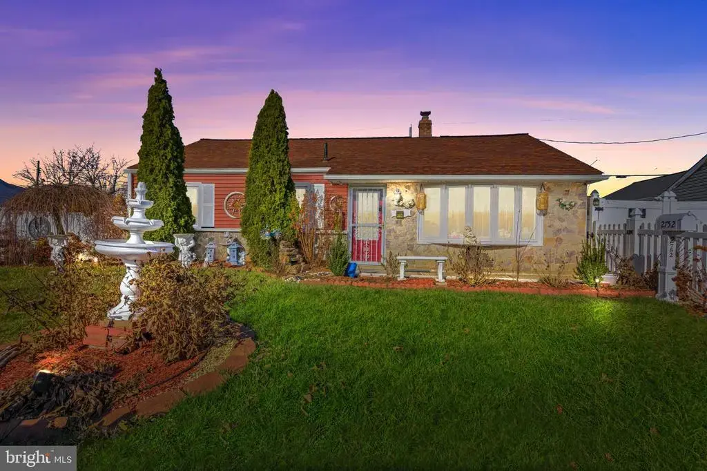 2752 Windsor Dr, BENSALEM