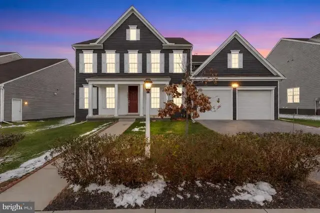 1304 Innox Rd, Mechanicsburg