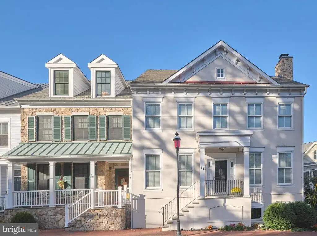 36 W Mechanic St, NEW HOPE