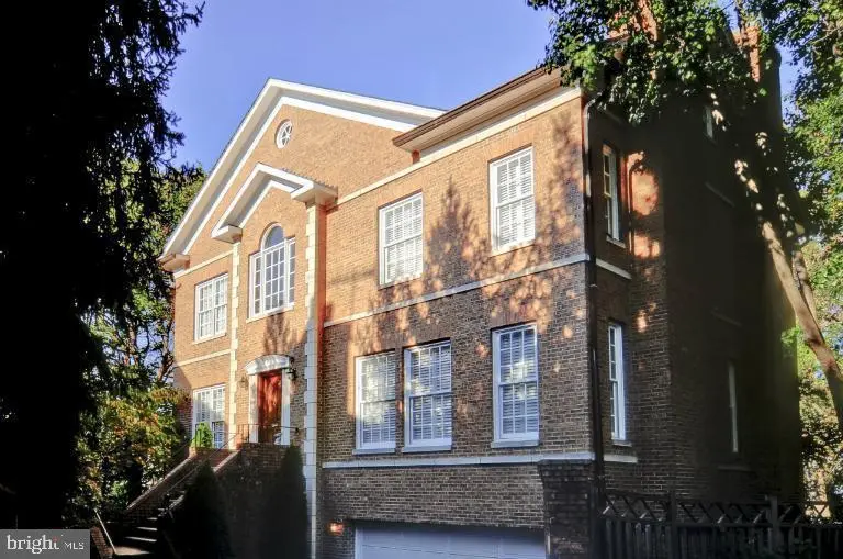 1626 Foxhall Rd Foxhall Rd Nw, WASHINGTON